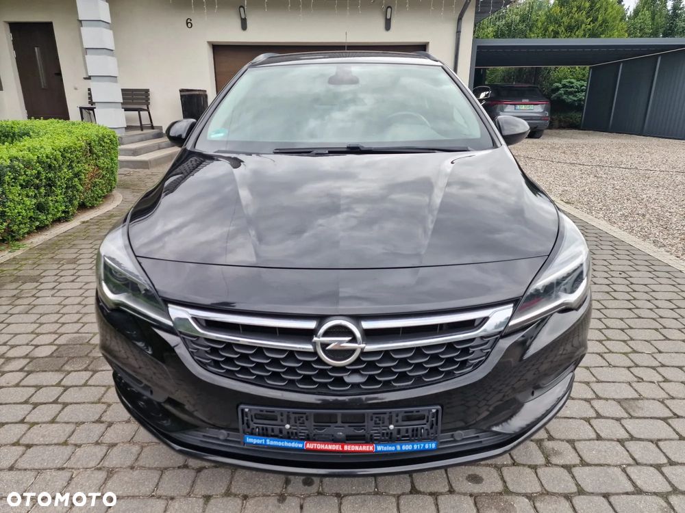 Opel Astra 1.4 Turbo 120 Jahre - 12