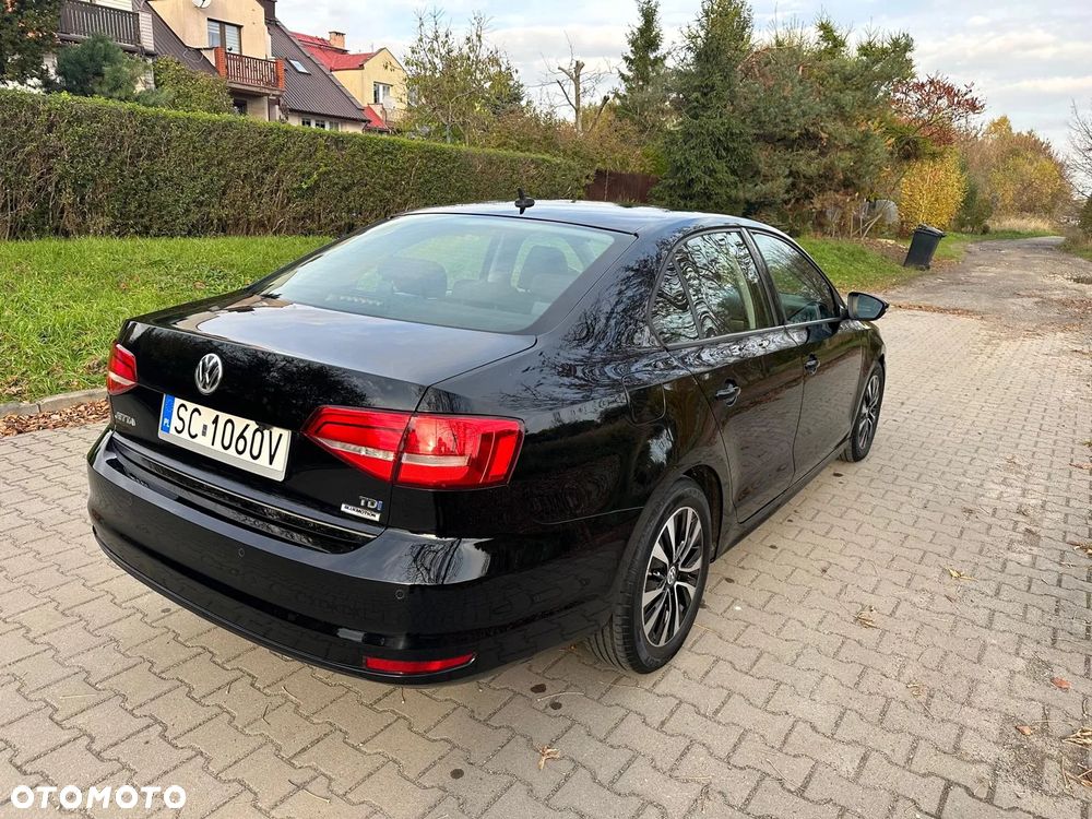Volkswagen Jetta 2.0 TDI DPF BMT Comfortline - 9