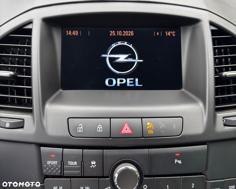Opel Insignia - 22