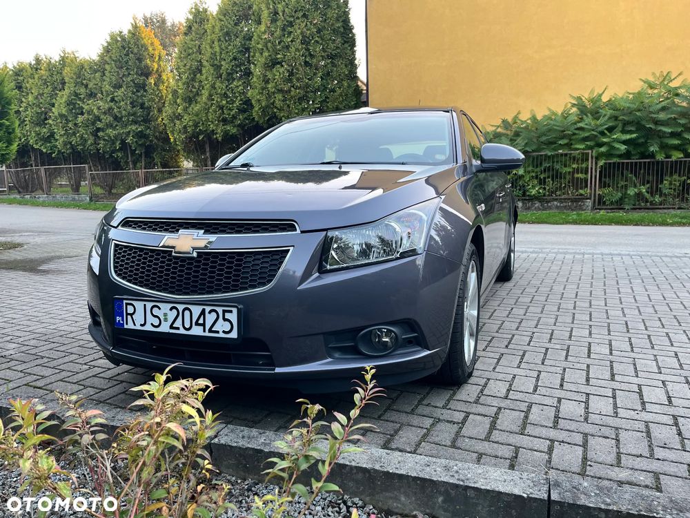 Chevrolet Cruze 1.8 LT+ - 4