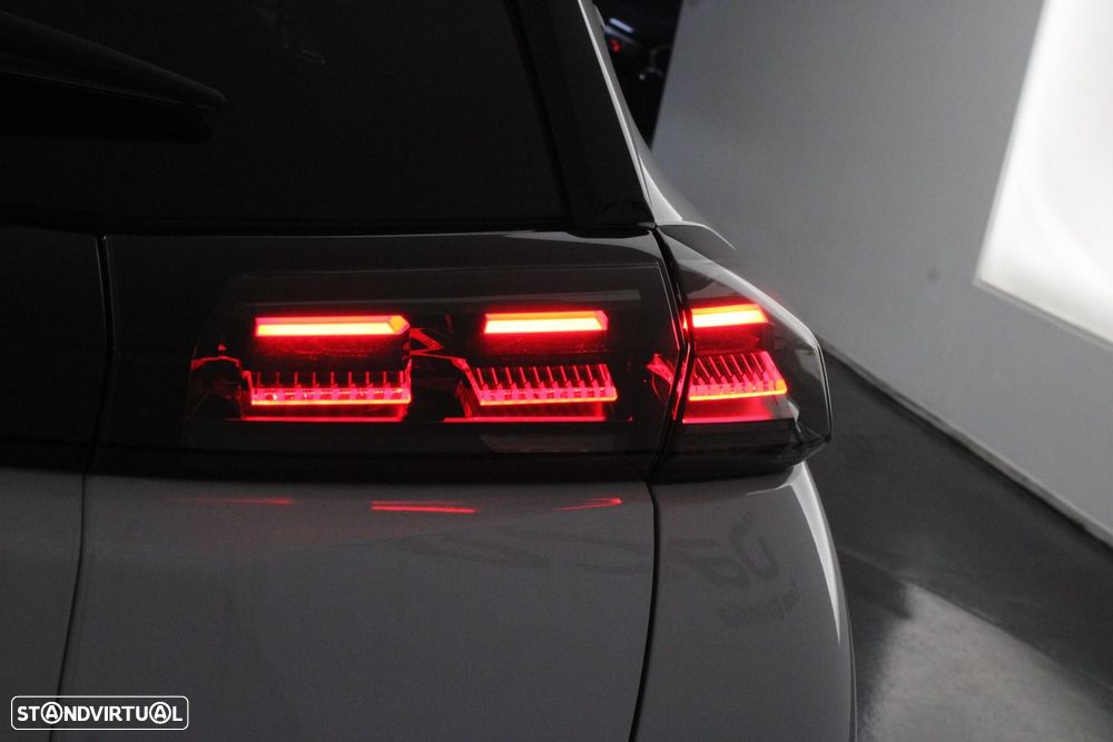 Peugeot e-2008 54 kWh Allure - 42
