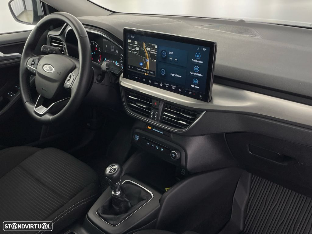 Ford Focus SW 1.0 EcoBoost Titanium - 24