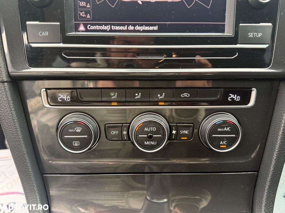 Volkswagen Golf - 17