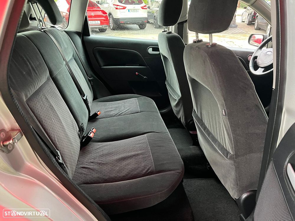 Ford Fiesta 1.4 TDCi Ghia Durashift - 14