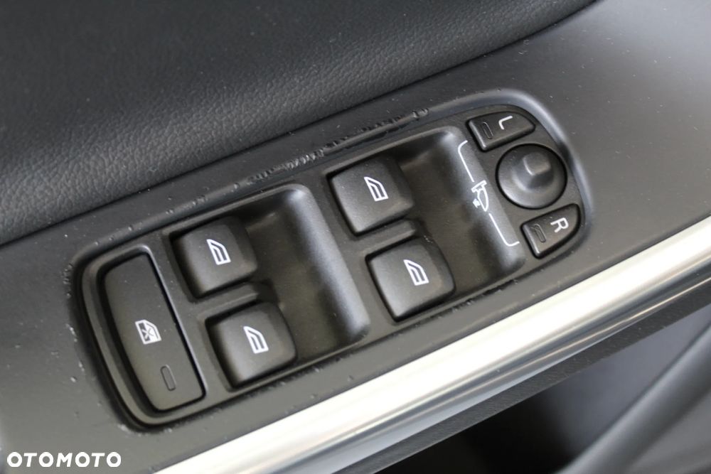 Volvo S60 T3 Drive-E Kinetic - 25