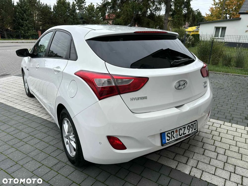 Hyundai i30 1.6 CRDi BlueDrive Classic + - 16