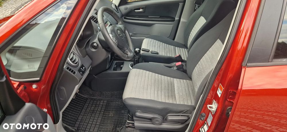 Suzuki SX4 1.6 VVT 4x4 Comfort - 21