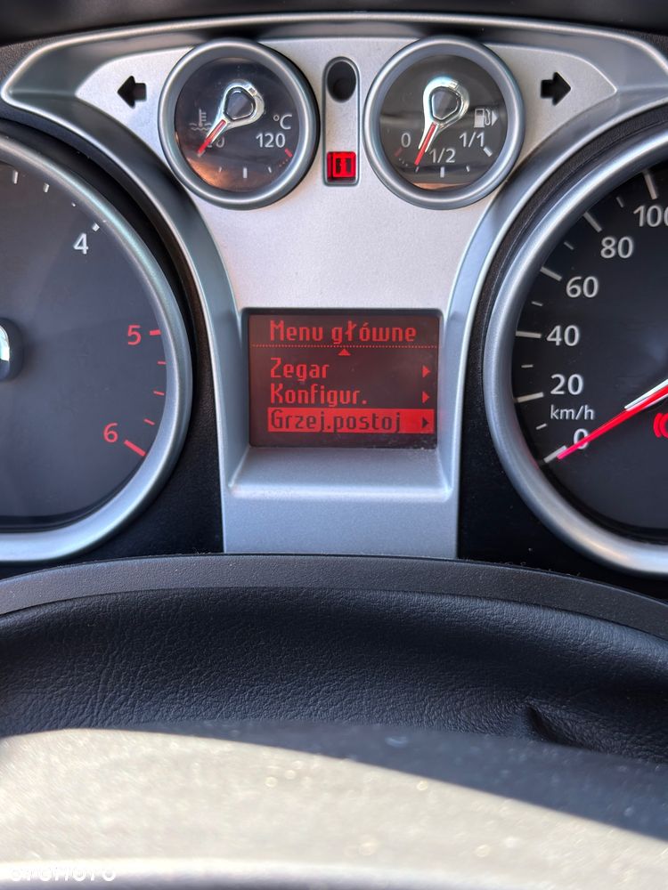 Ford Kuga - 14