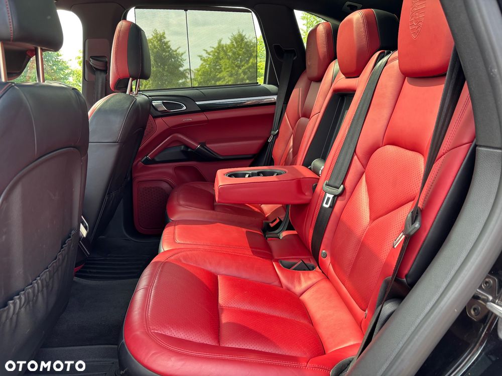 Porsche Cayenne Diesel Platinum Edition - 26