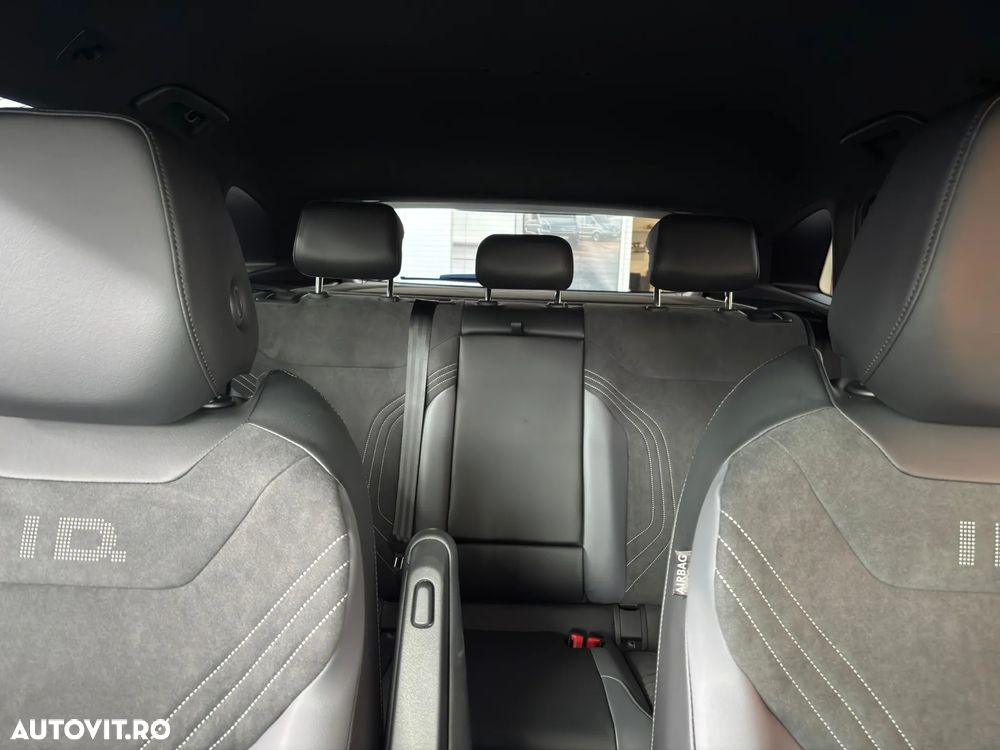 Volkswagen ID.4 - 11