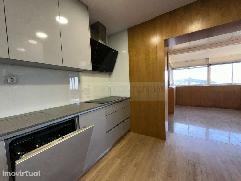 Apartamento T3 ultimo andar com terraço e marquise, garagem individ... - Grande imagem: 3/36