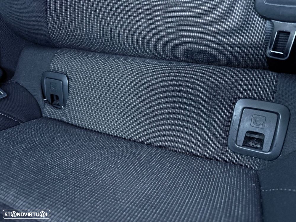 VW Passat 2.0 TDI Confortline DSG - 54