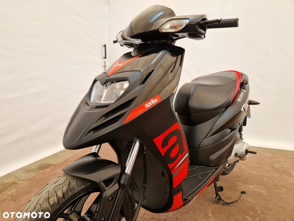 Aprilia SR - 32