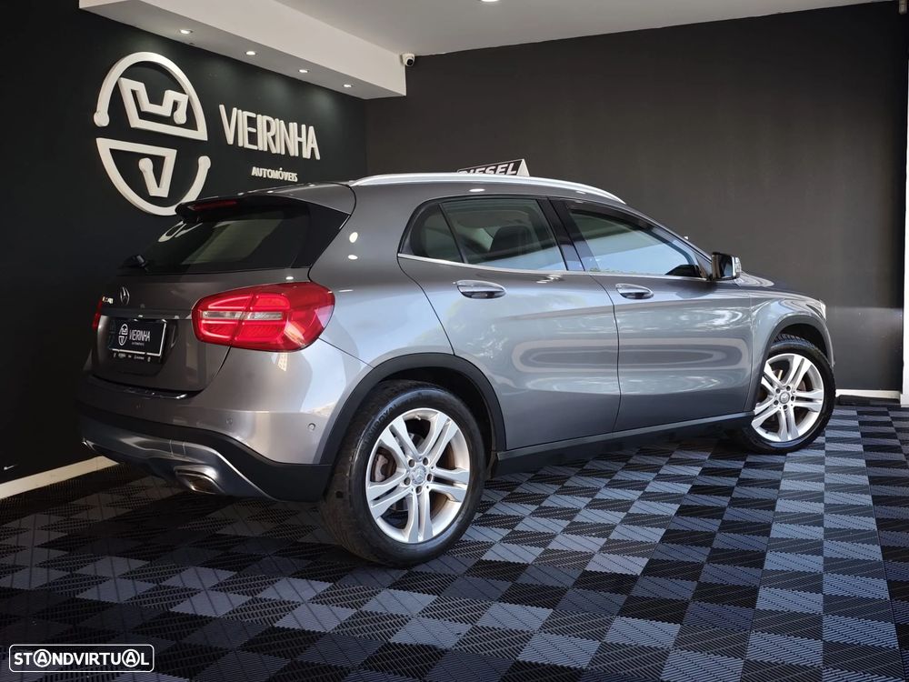 Mercedes-Benz GLA 200 (CDI) d 7G-DCT Urban - 33