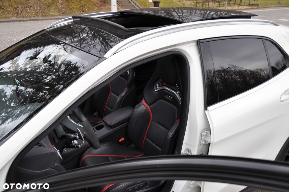 Mercedes-Benz GLA - 2