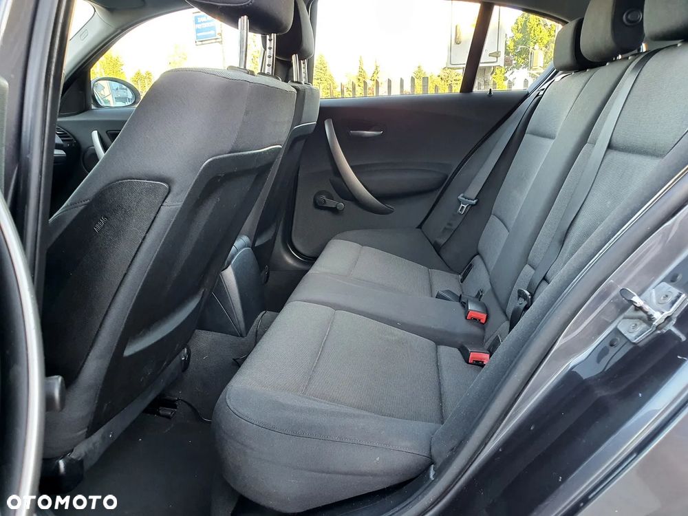 BMW Seria 1 - 16