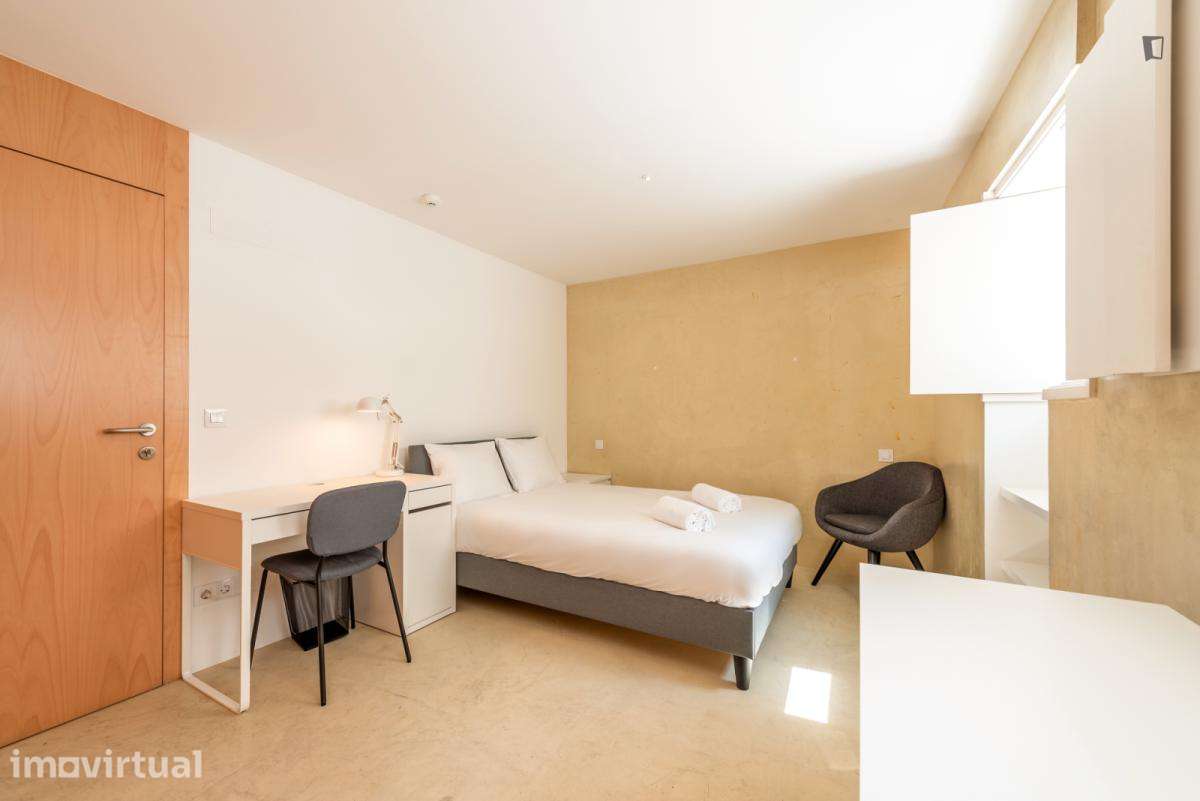 Quarto - localizado em São Bento Lisbon - Grande imagem: 3/12