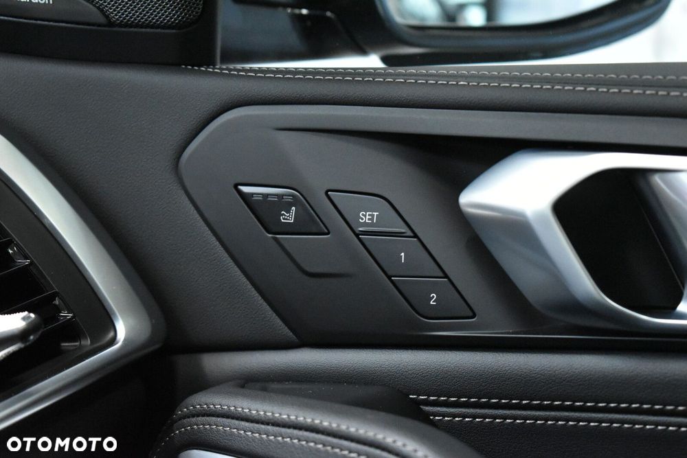 BMW X6 xDrive40d mHEV - 25