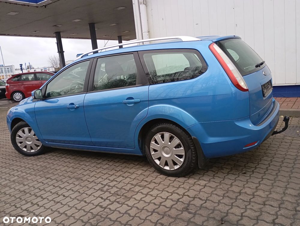 Ford Focus 1.6 16V Trend - 8