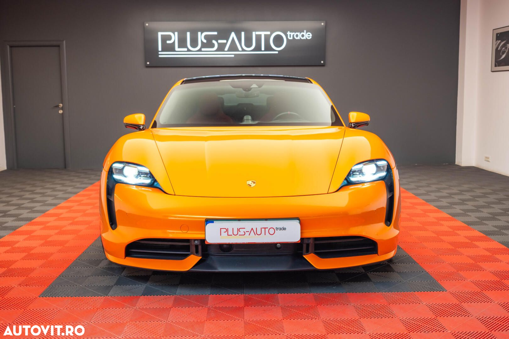 Porsche Taycan - 2