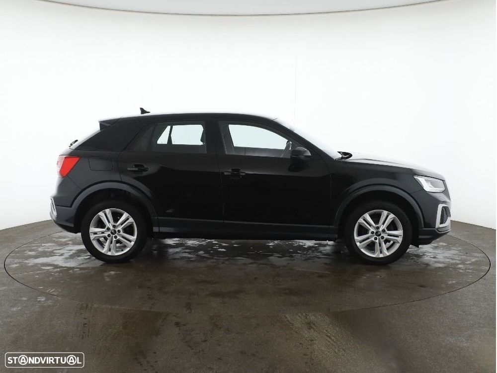 Audi Q2 30 TFSI Advanced — fotografia 4