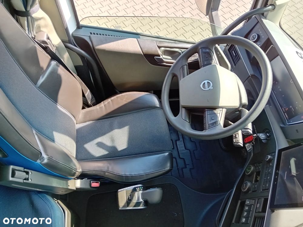 Volvo FH 13 500KM MY2021 - 13