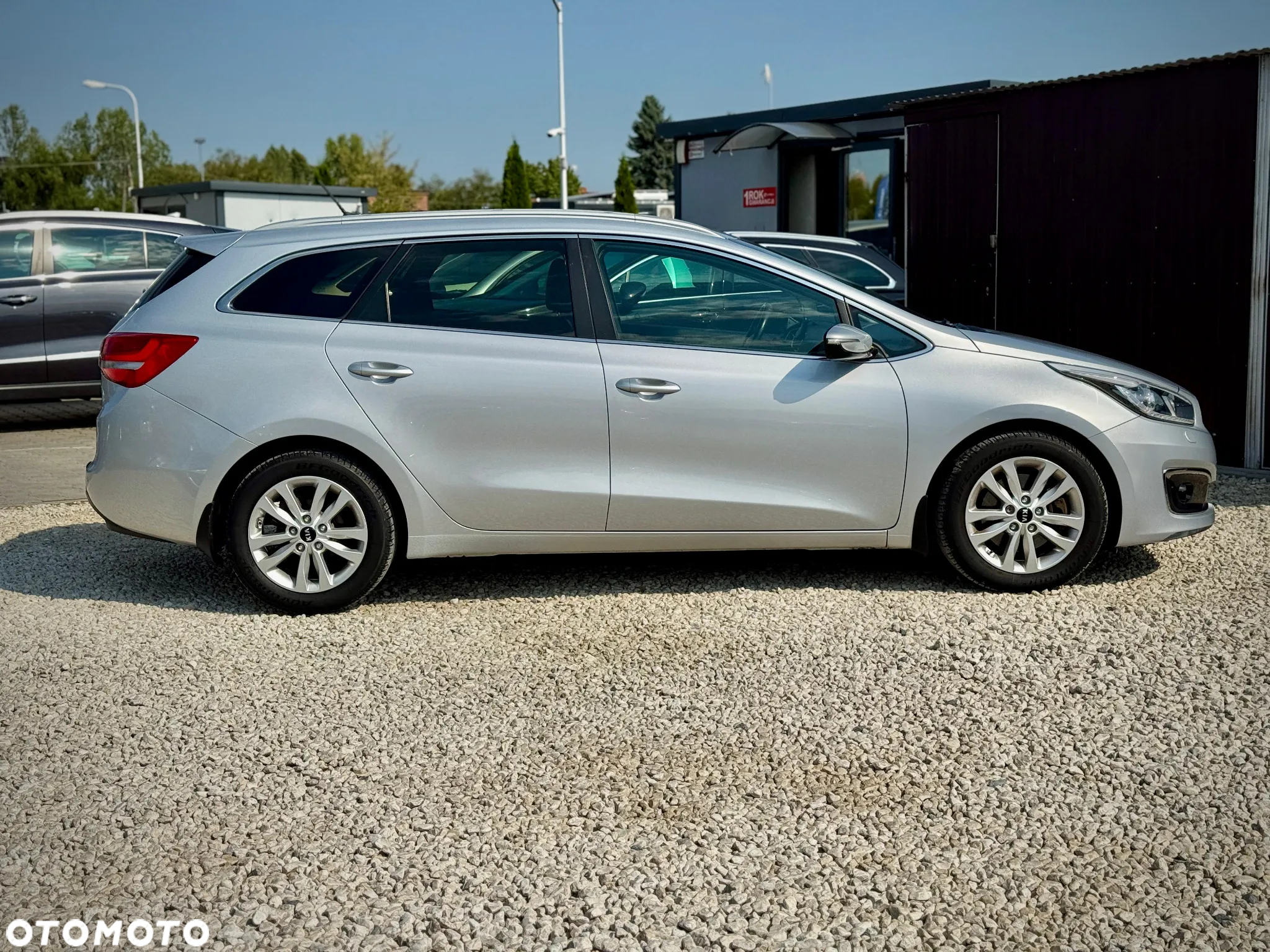 Kia Ceed 1.6 GDI DCT Platinum Edition - 12