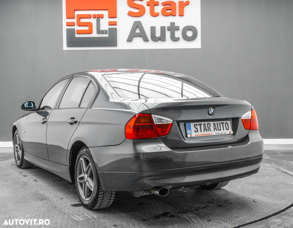 BMW Seria 3 318i - 4