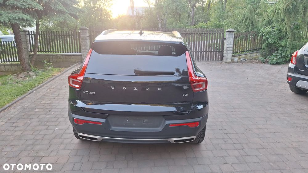 Volvo XC 40 T4 Geartronic Momentum - 6