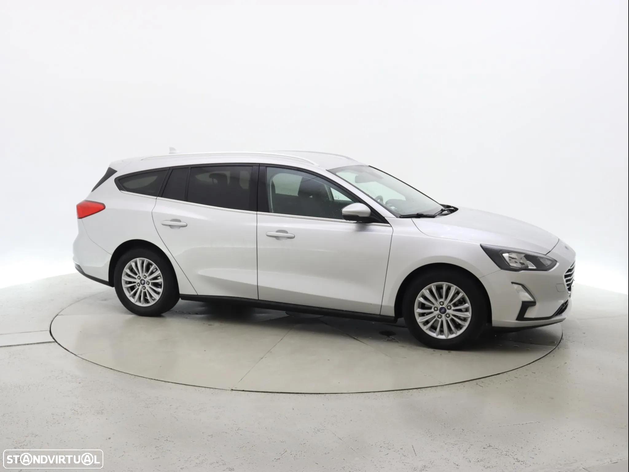 Ford Focus 1.5 TDCi EcoBlue Titanium - 9