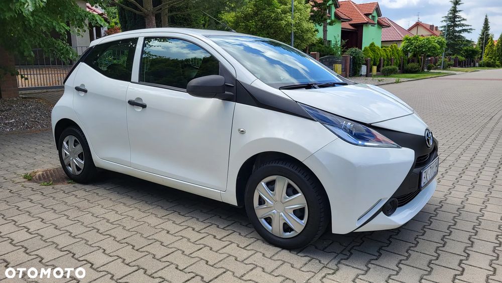 Toyota Aygo x - 10