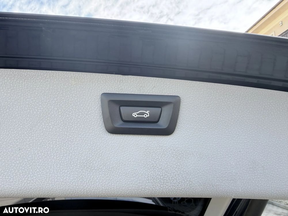 BMW Seria 3 320d - 19