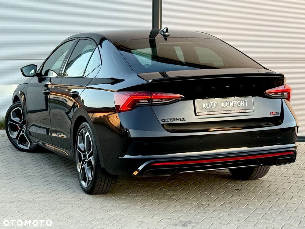 Skoda Octavia 2.0 TDI DSG 4x4 RS - 18