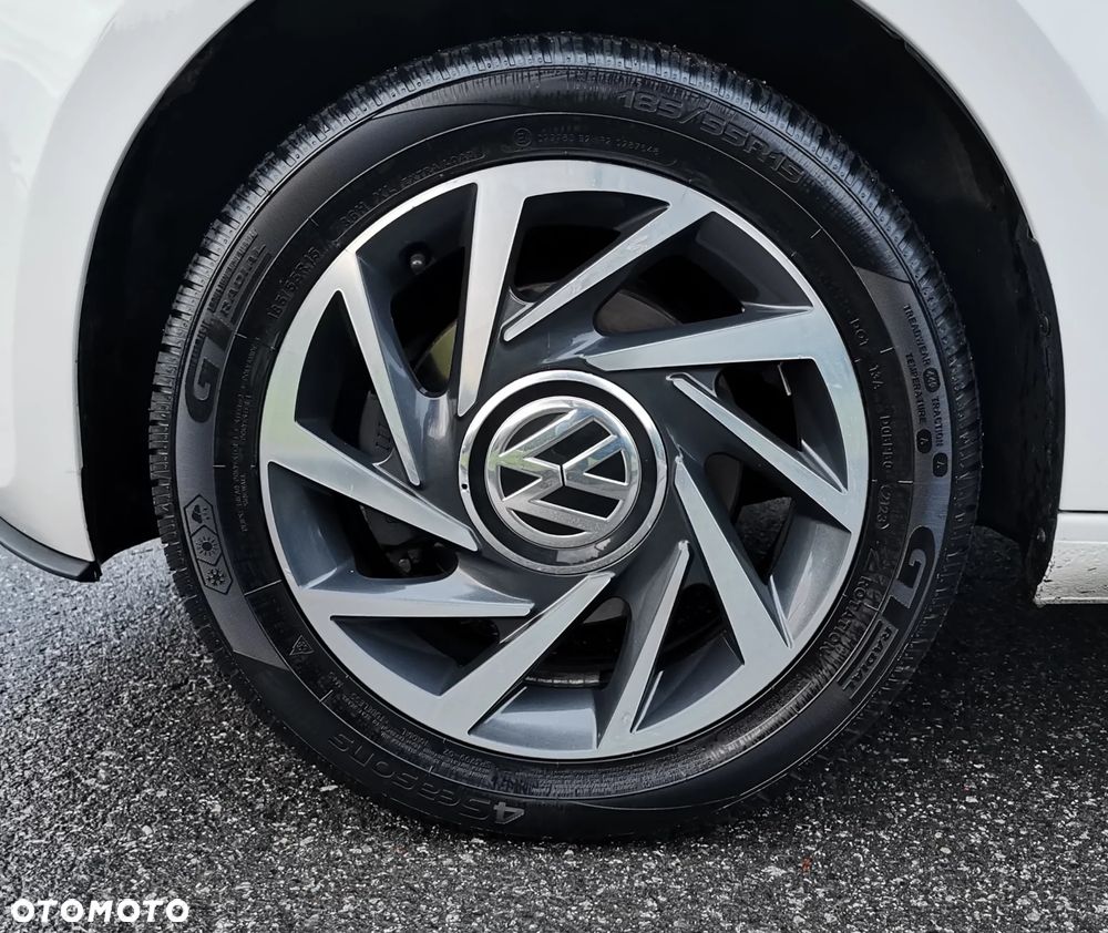 Volkswagen up! TSI (BlueMotion Technology) move - 15