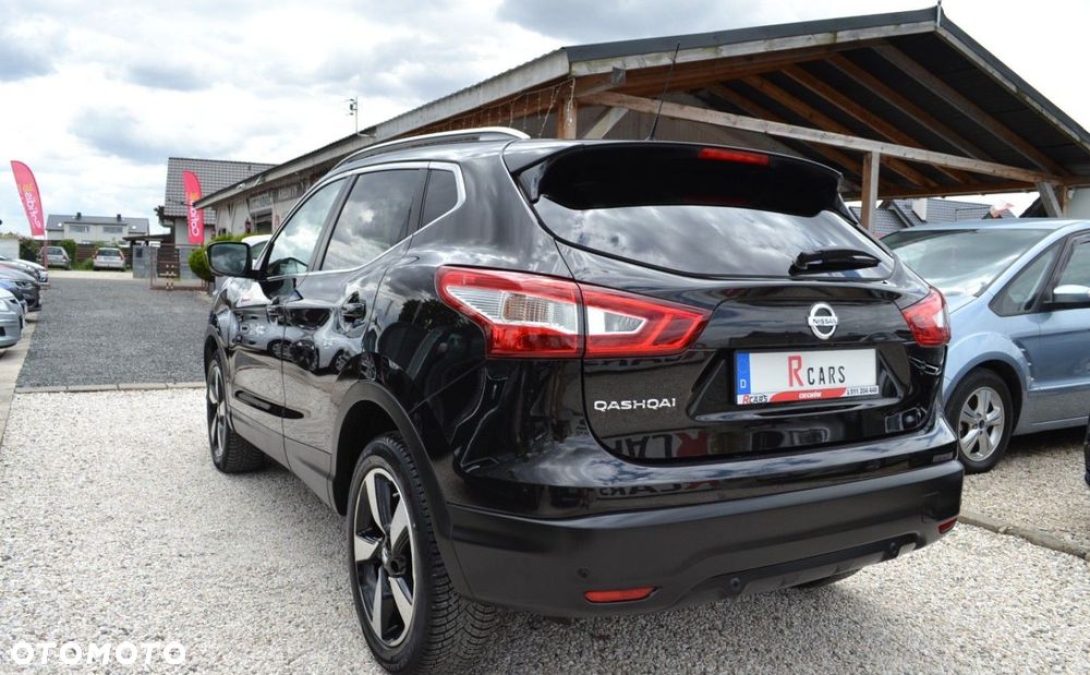Nissan Qashqai 1.6 dCi Xtronic TEKNA+ - 3