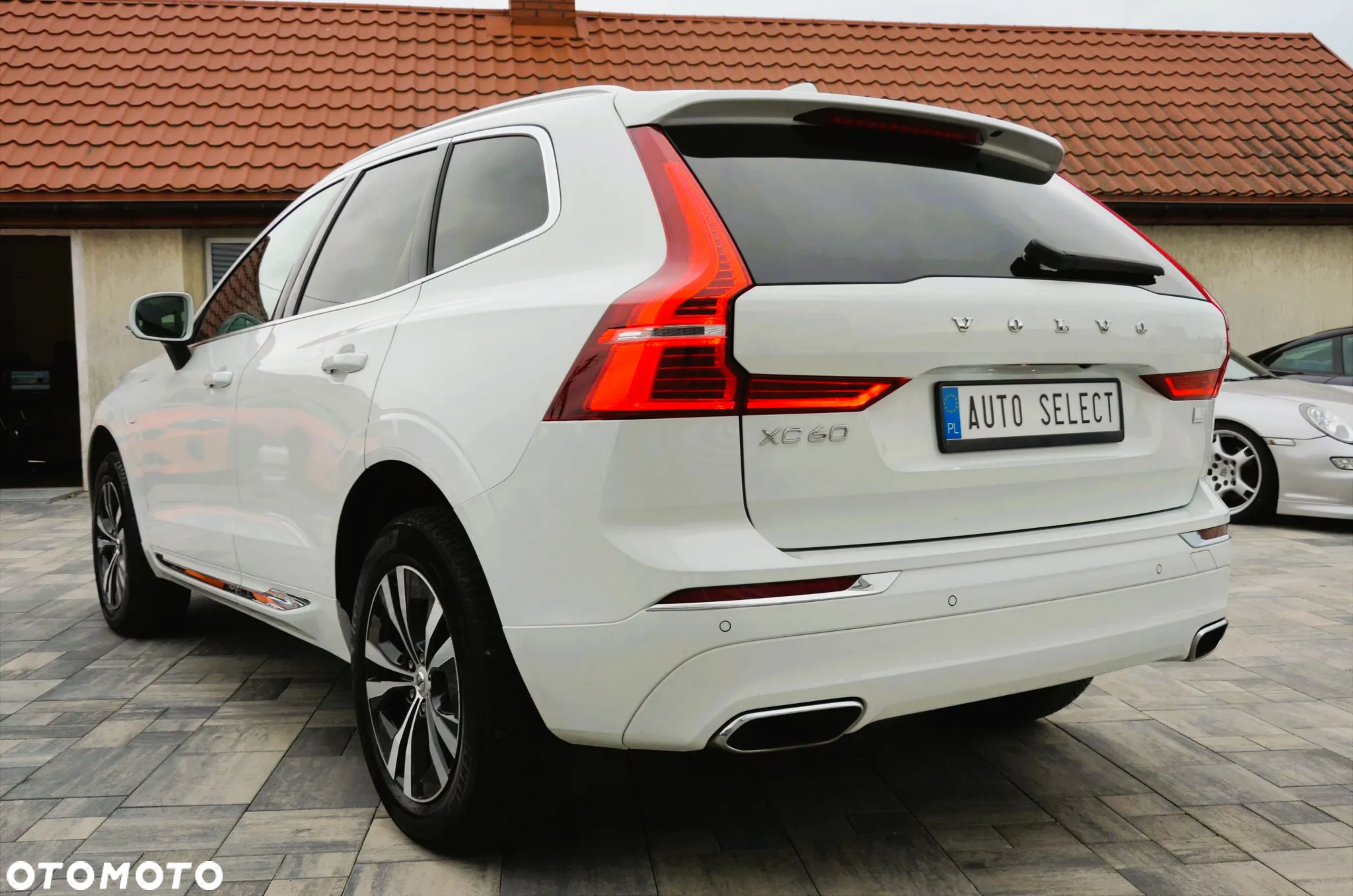 Volvo XC 60 T6 AWD Plug-In Hybrid Inscription Expression - 11
