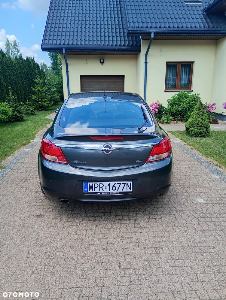 Opel Insignia 1.8 Sport - 10
