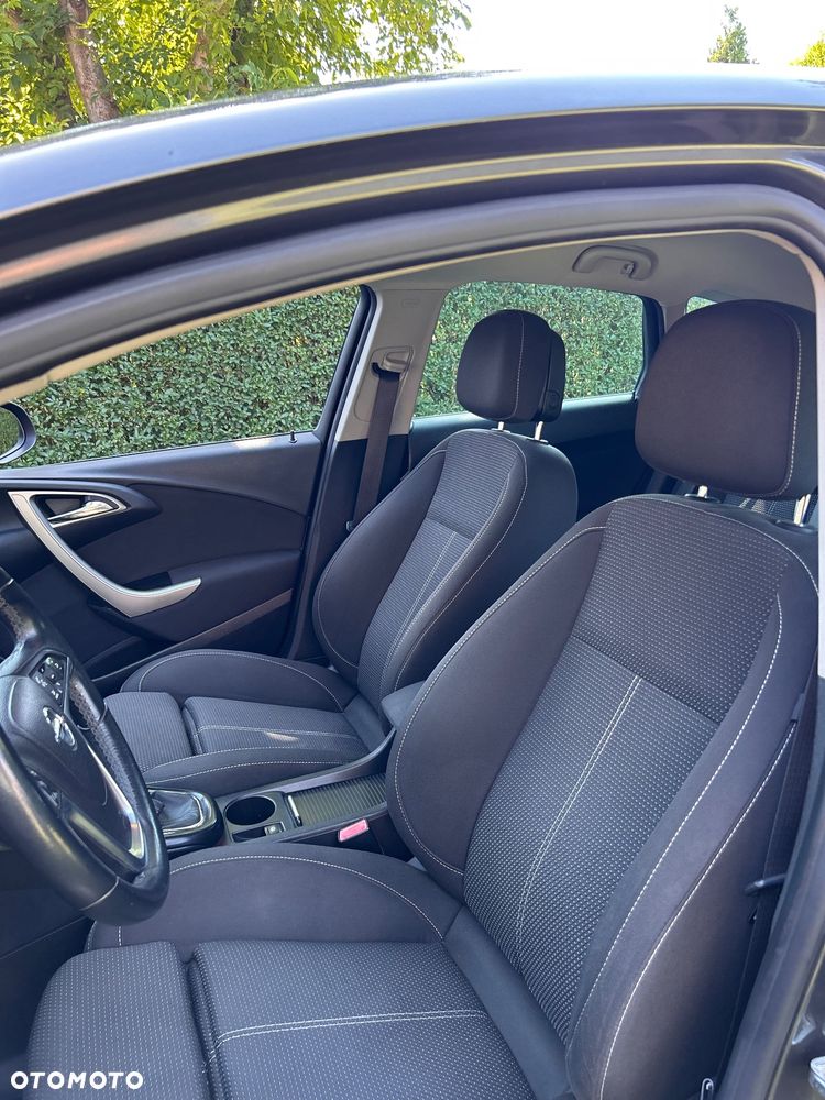 Opel Astra 1.4 T Cosmo - 9