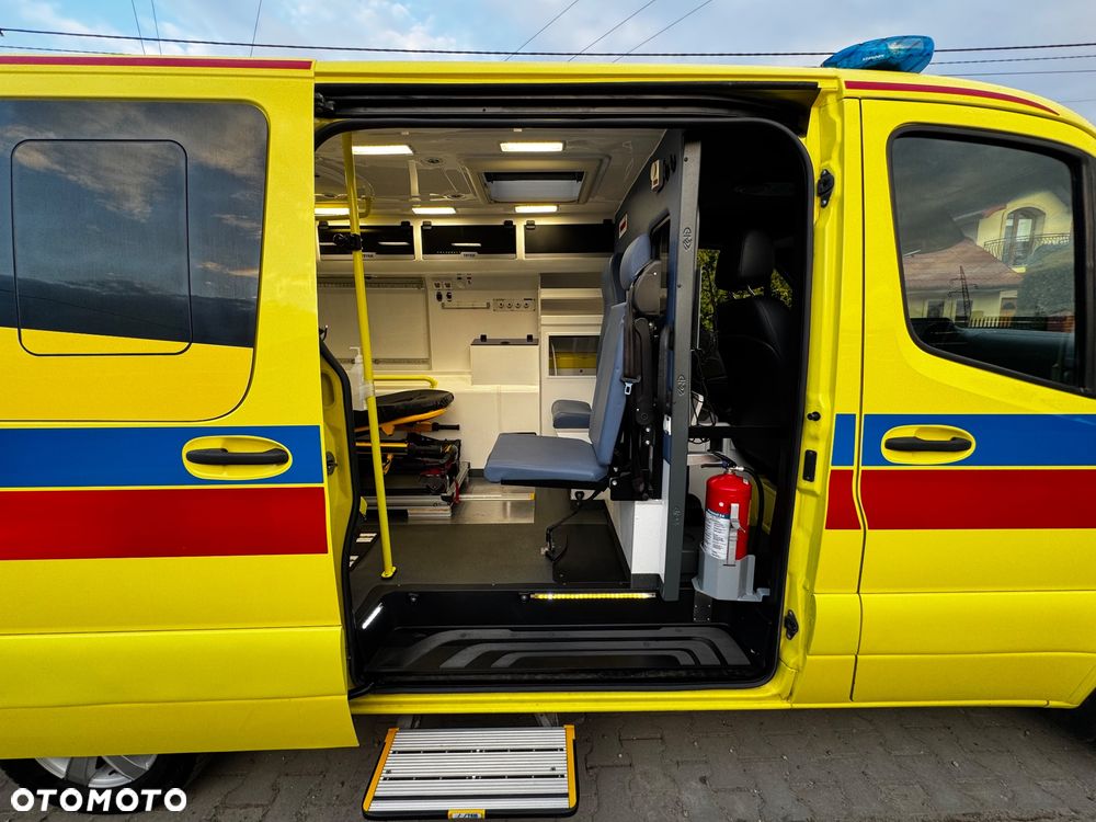 Mercedes-Benz Sprinter - 7