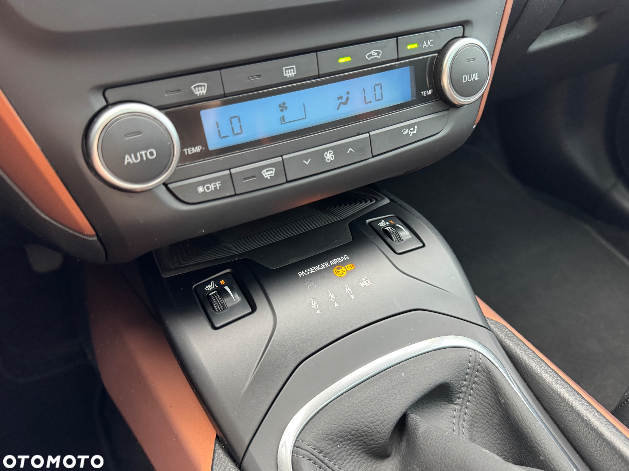 Toyota Avensis 2.0 D-4D Prestige - 31