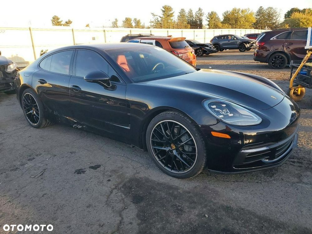 Porsche Panamera 4S - 3