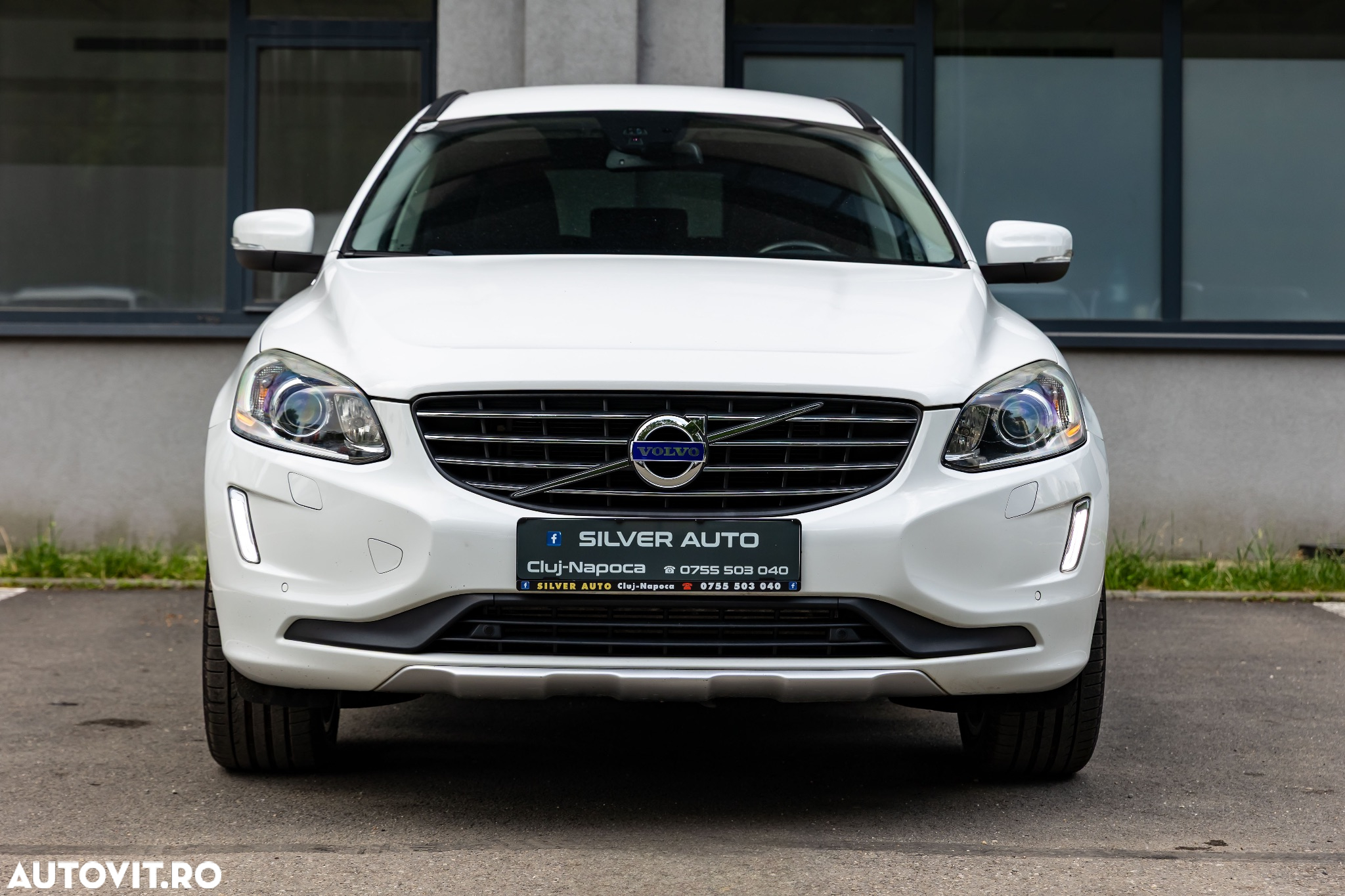 Volvo XC 60 D4 Geartronic Momentum Pro - 26