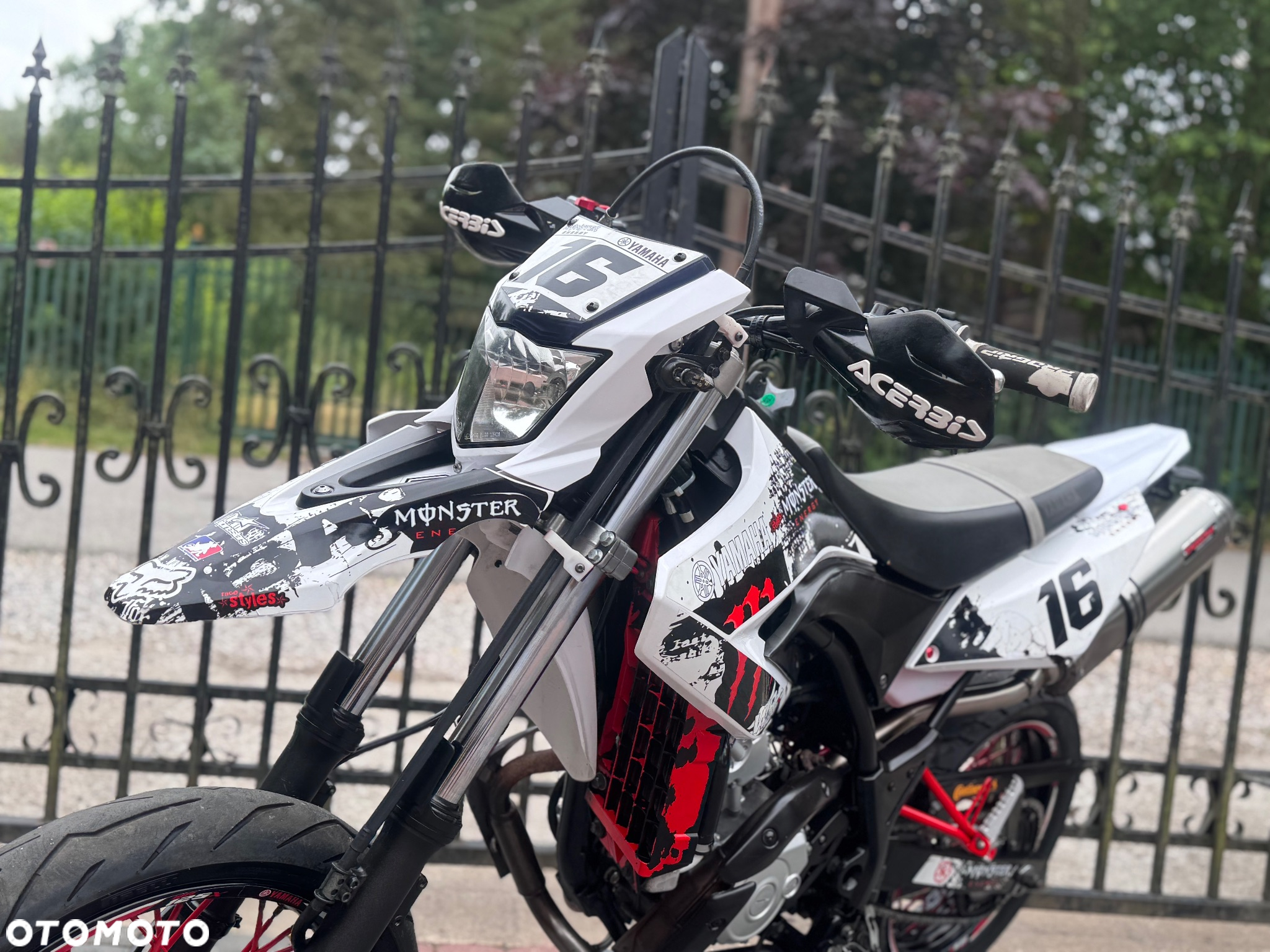 Yamaha WR - 18