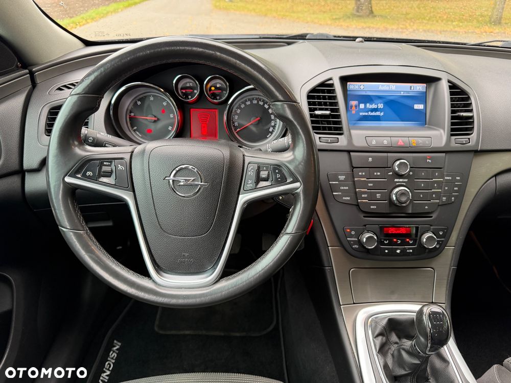 Opel Insignia - 12