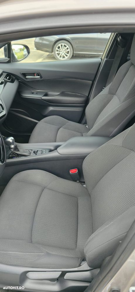 Toyota C-HR Business-Edition - 8