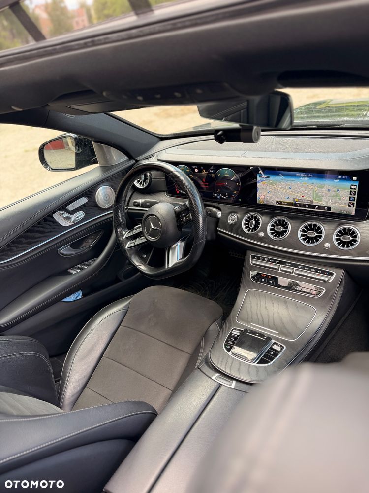Mercedes-Benz Klasa E 220 d AMG - 21