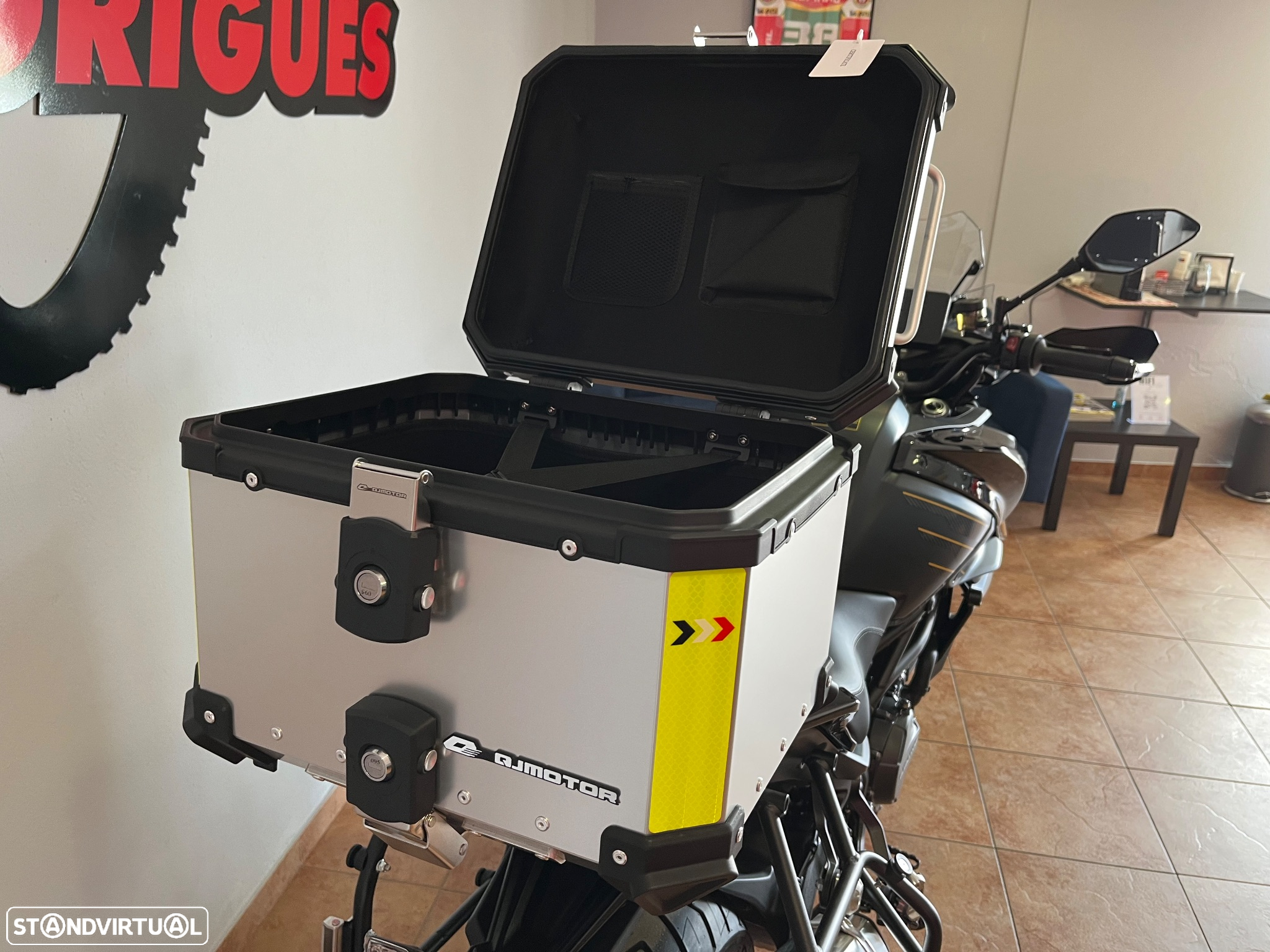 QJ Motor SRT 900SX - OFERTA 3 MALAS ALUMÍNIO + EQUIPAMENTO - 17
