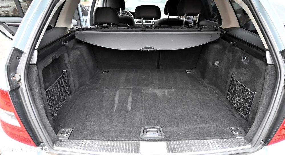 Mercedes-Benz Klasa C - 38