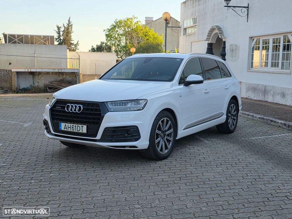 Audi Q7 3.0 TDI quattro S-line Tiptronic 7L - 1