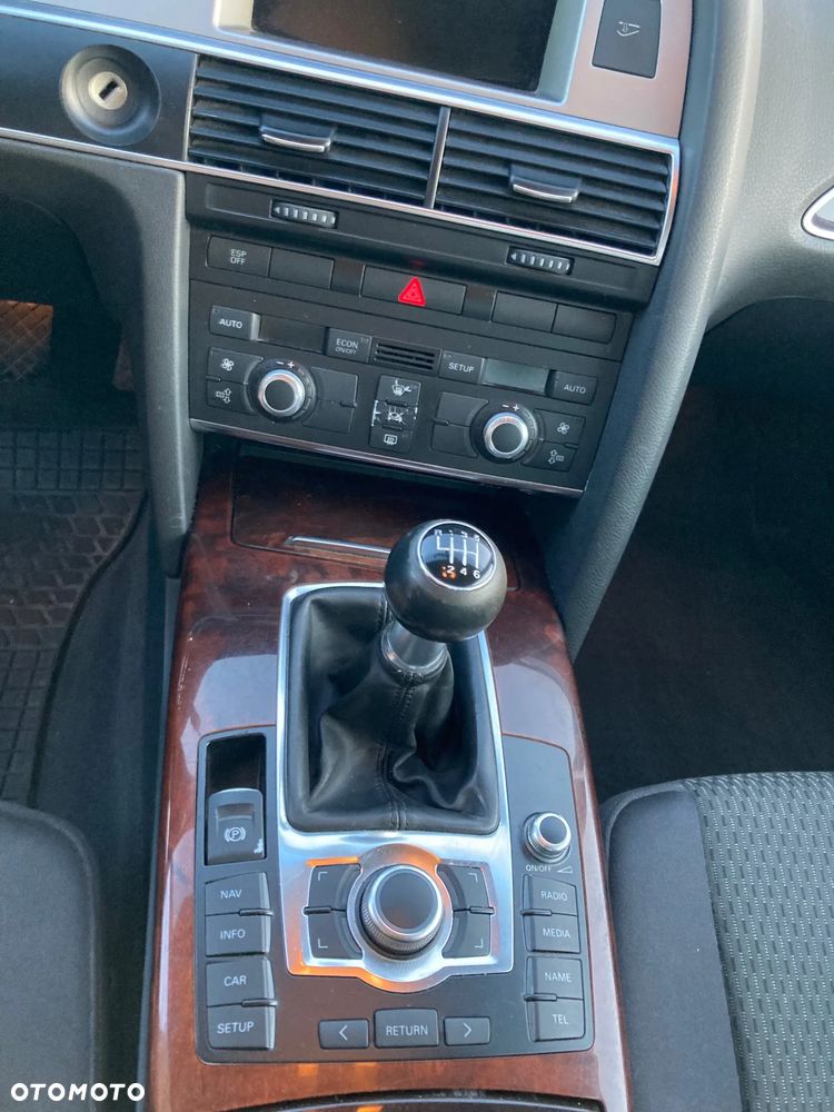 Audi A6 Avant - 8